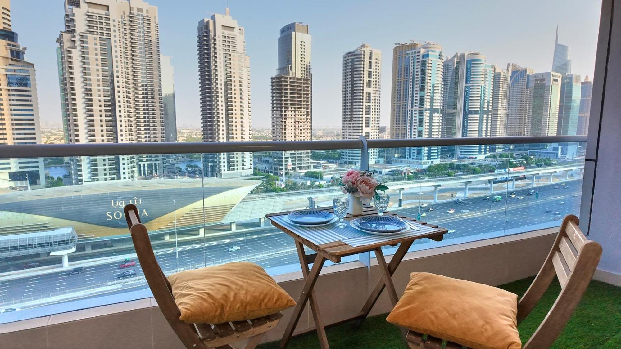 Spacious 2 Bed Apt At Marina High Floor Dubai Exterior foto